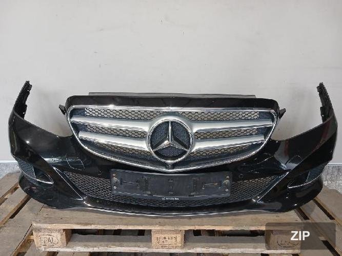 Mercedes-Benz E-класс 2015 — бампер передний