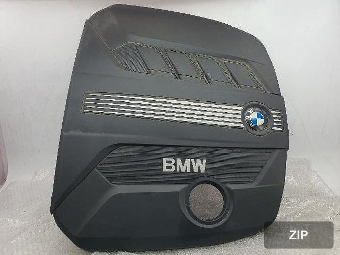 BMW 5 Series 2011 — крышка двигателя