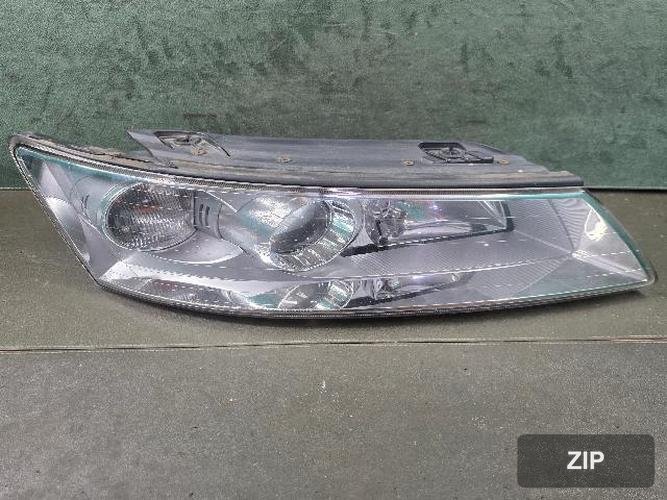 Hyundai Sonata 2007 — фара правая