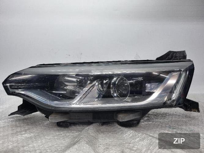 Renault SM6 2019 — фара левая 260609307R