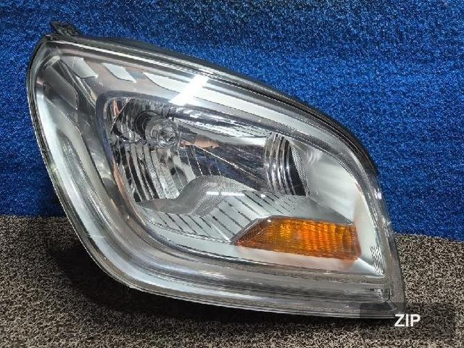 GM Daewoo Orlando 2015 — фара головного света правая