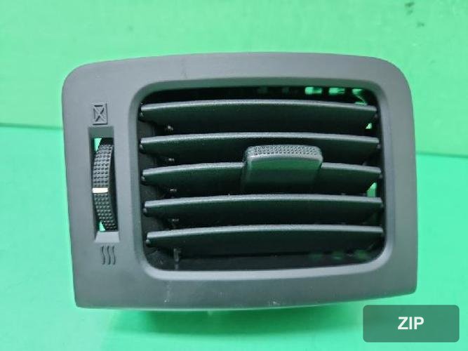 Hyundai Grand Starex 2011 — панель приборов