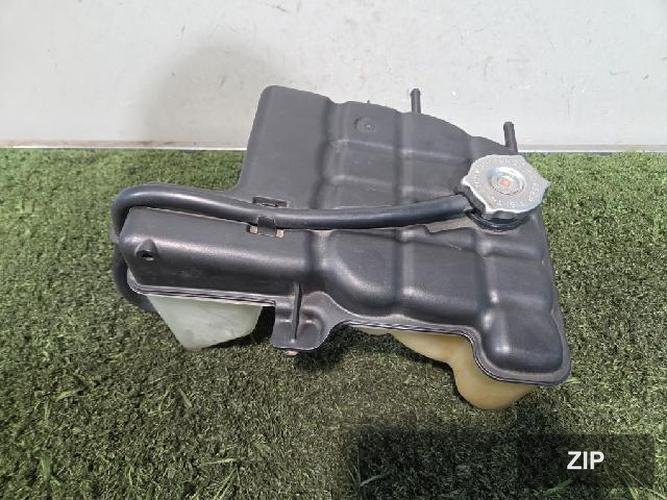 Jeep Grand Cherokee 2009 — бачок охлаждающей жидкости и омывателя 55116873AD