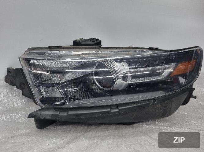 Ford Taurus 2016 — фара передняя левая DG13-13006-BH