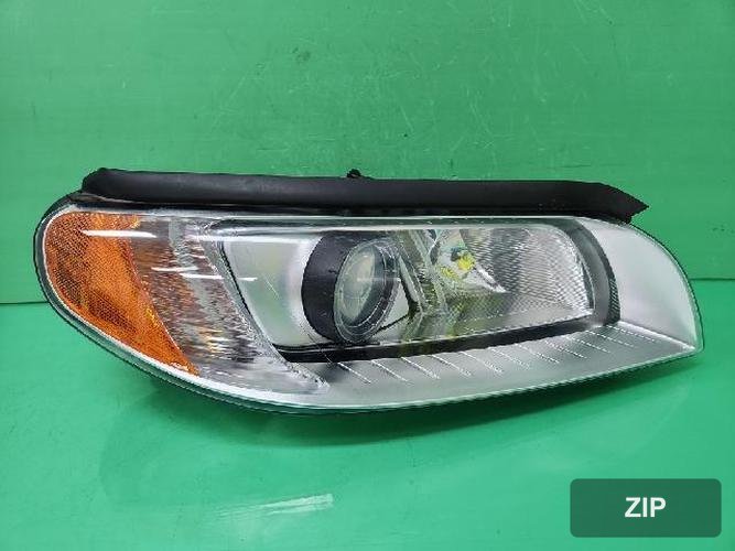 Volvo S80 2007 — фара правая 30796134