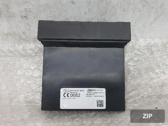 Citroën C4 2014 — модуль BCM (ETACS) 9801695280-00