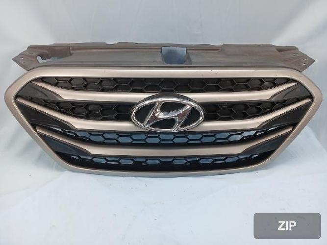 Hyundai Tucson 2014 — решётка радиатора 1