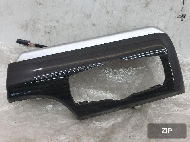 BMW 5 Series 2014 — накладка панели приборов 9292277-03