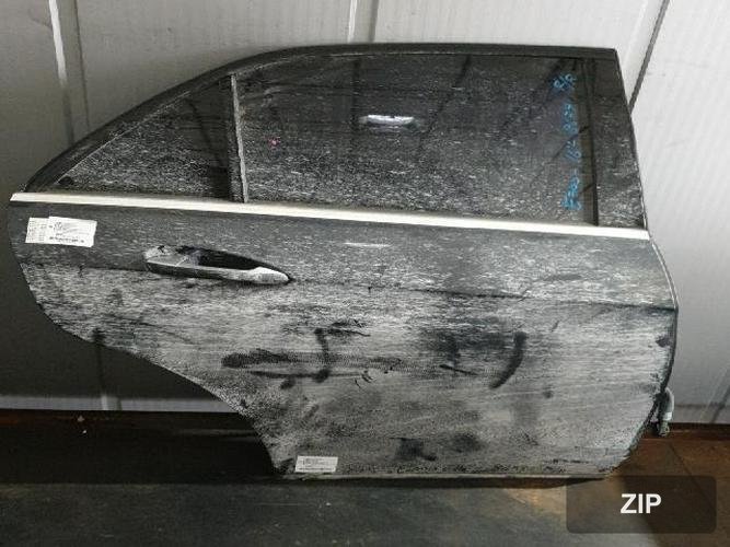 Mercedes-Benz E-класс 2016 — дверь задняя правая A2127303405