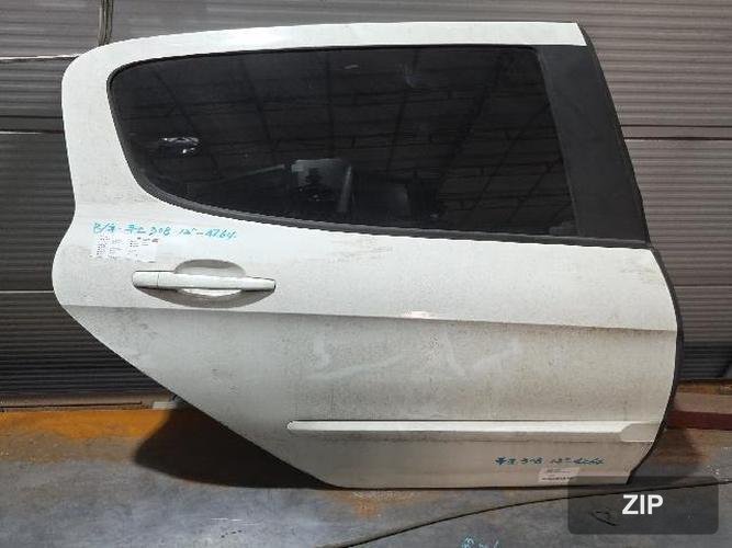 Peugeot 308 2012 — дверь задняя правая
