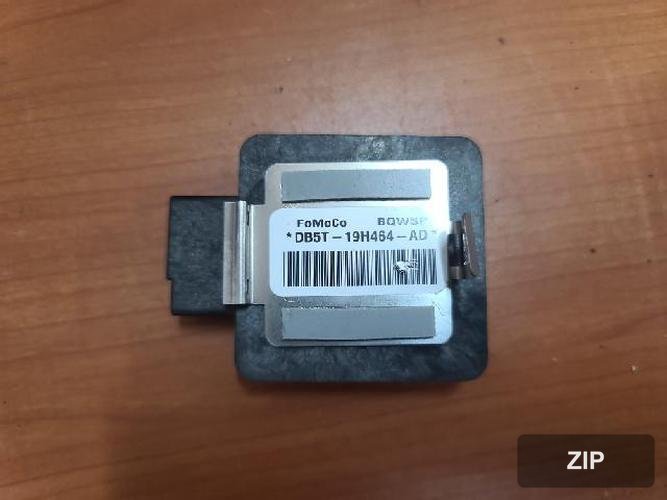 Ford Explorer 2014 — модуль GPS №1