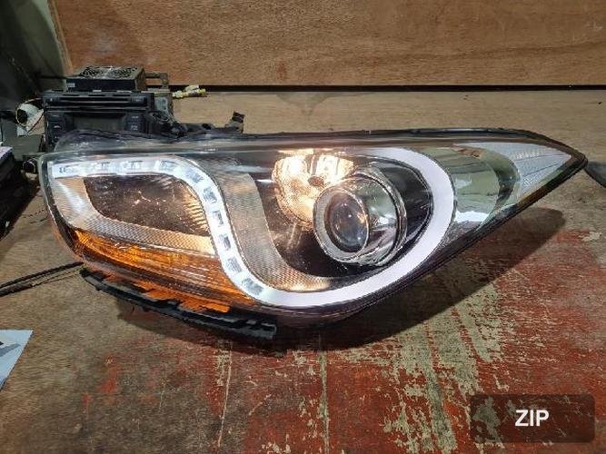 Hyundai i40 2013 — фара левая 92101-3Z160