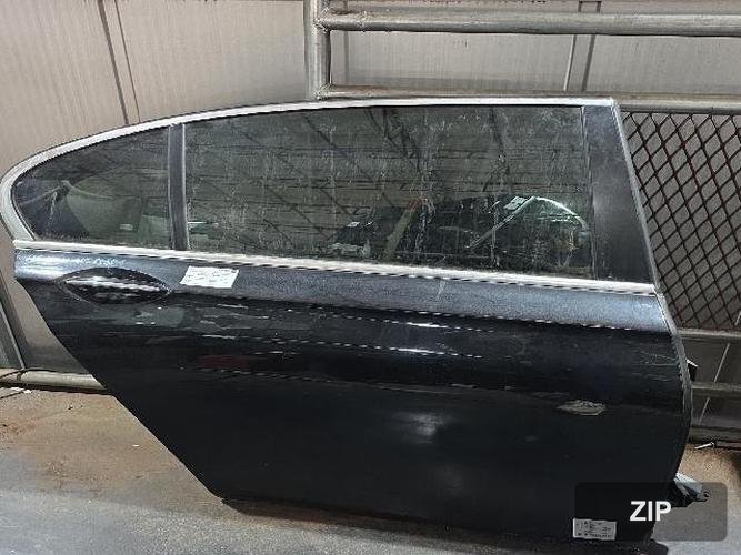 BMW 7 Series 2014 — дверь задняя правая