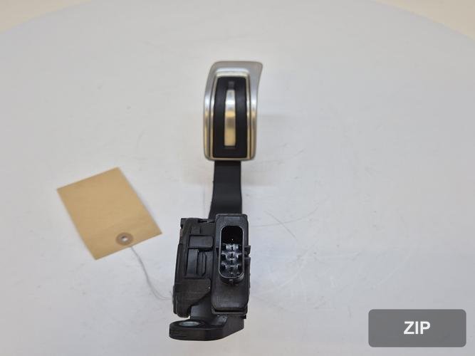 Audi A6 2012 — педаль акселератора 8K1723523A