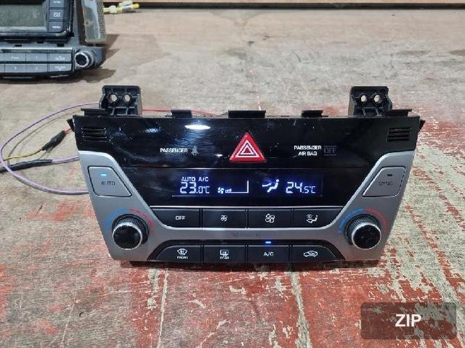 Hyundai Avante 2017 — блок управления климат-контролем 97250-F2260