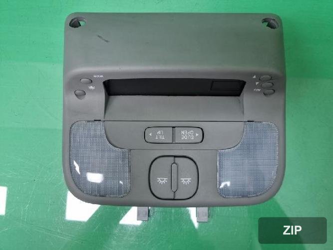 Hyundai Terracan 2004 — салонный светильник 1