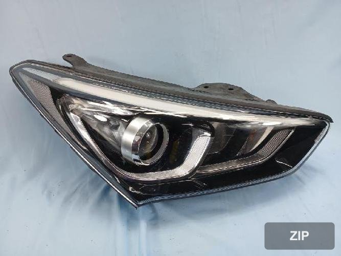 Hyundai Santa Fe 2017 — фара правая HID