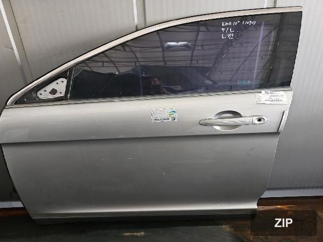 Ford Taurus 2010 — передняя дверь левая AG1Z5420125B