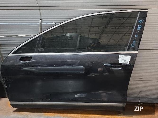 Volkswagen Touareg 2014 — передняя дверь левая 7P0831055