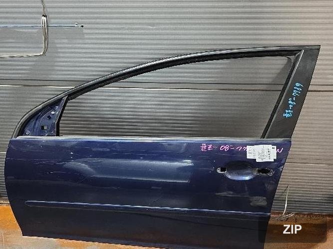 Volkswagen Golf 2008 — передняя дверь левая 1K4831105G
