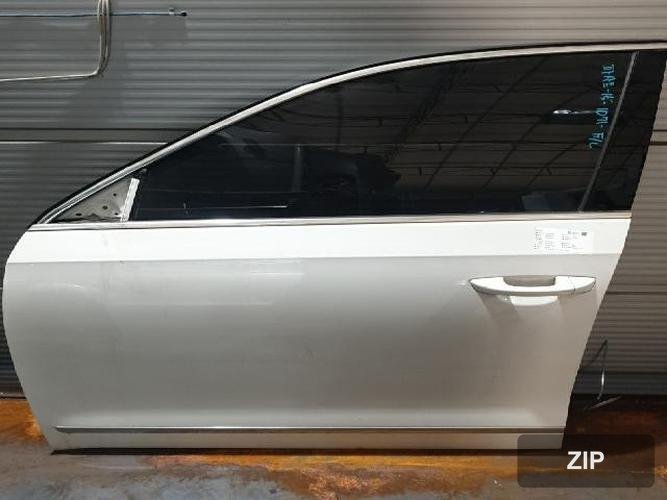 Volkswagen Passat 2015 — дверь передняя левая 561831055B