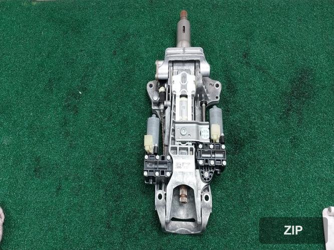 Mercedes-Benz C-Class 2018 — рулевой вал A2054608701