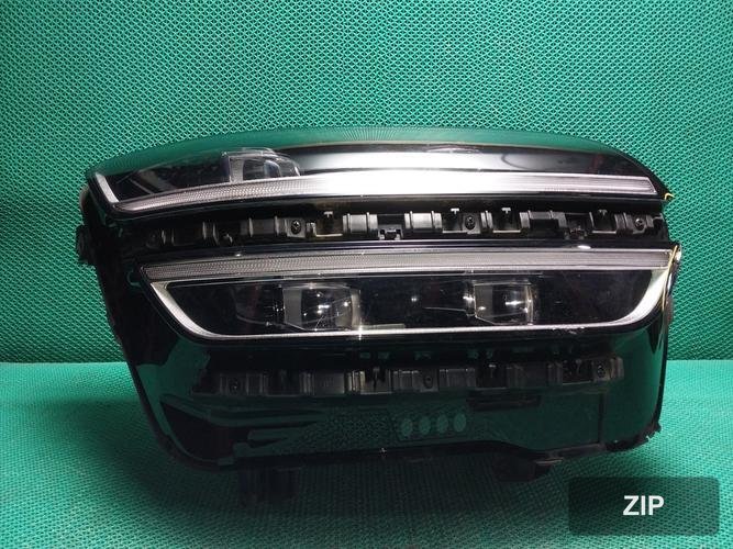 Genesis GV70 2021 — фара правая в сборе (LED модуль) 92102AR