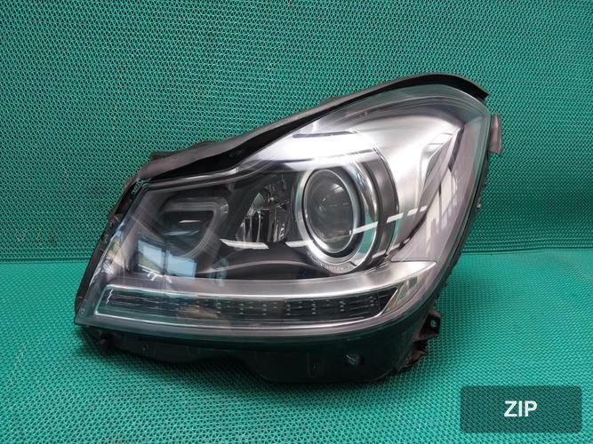 Mercedes-Benz C-class 2012 — фара левая A2048205556