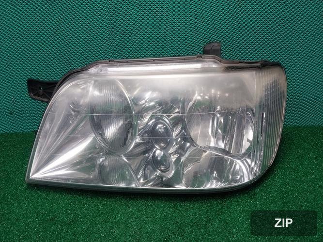 Hyundai Equus 2009 — фара левая 921013B001