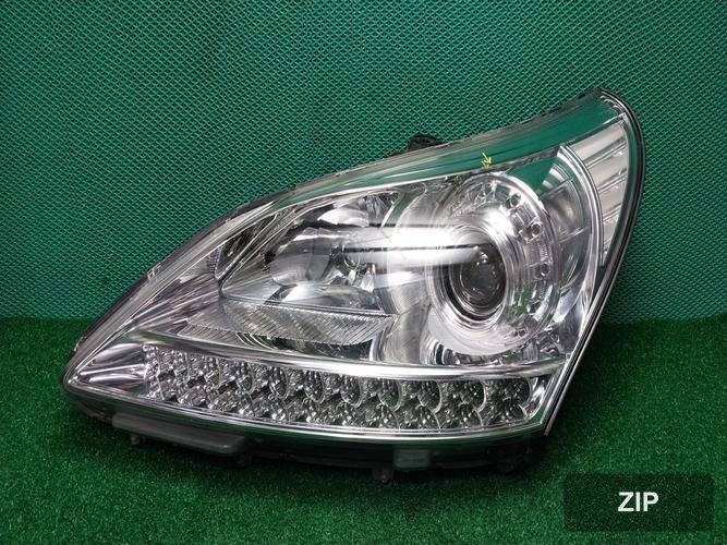 Hyundai Equus 2012 — фара головного света левая с HID модулем