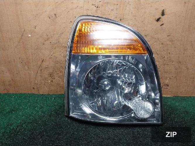 Hyundai Porter 2012 — фара передняя правая 921024F100
