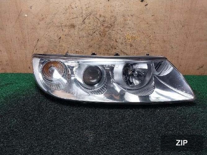 Hyundai Grandeur 2009 — фара головного света правая 921013L300