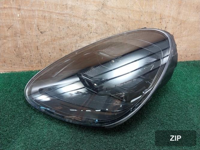 Porsche Cayenne 2014 — фара левая HID