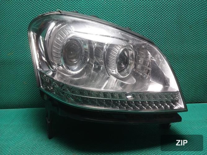 SsangYong Chairman 2011 — фара правая