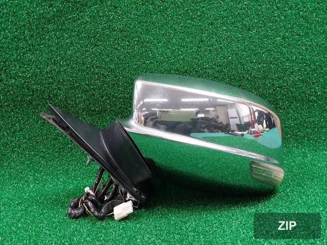 Chrysler 300 2011 — зеркало боковое левое 57010421AC