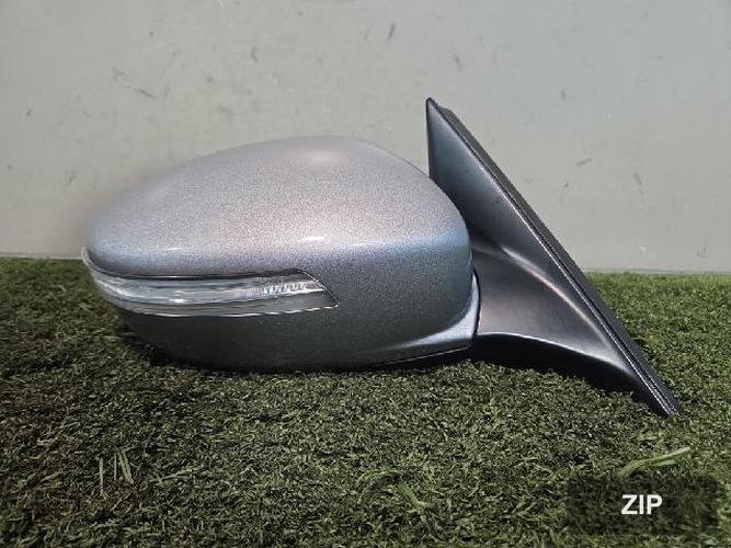 Hyundai Genesis 2011 — зеркало боковое правое