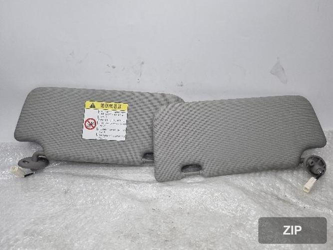 KG Mobility Korando 2012 — солнцезащитный козырек (правый) с зеркалом