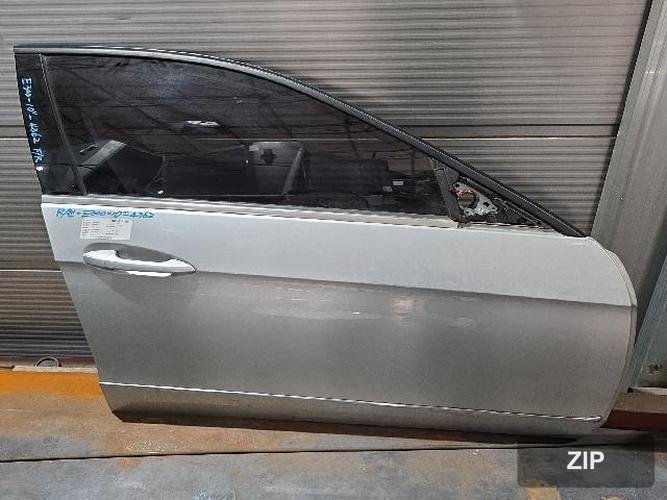 Mercedes-Benz E-класс 2010 — передняя дверь правая