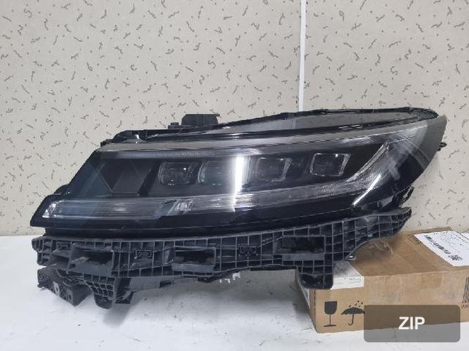 Land Rover Range Rover 2025 — фара левая N9X2-13W030