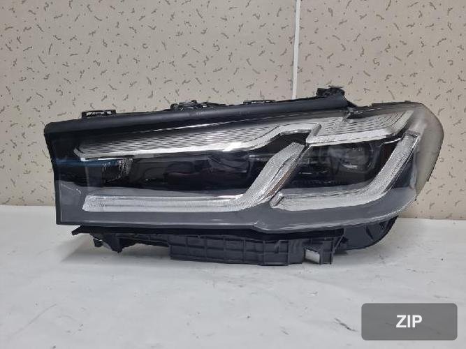 BMW 5-Series 2022 — фара левая 63115A388C7
