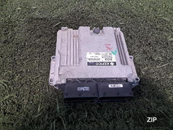 Hyundai Avante 2013 — блок управления двигателем ECU 391102BAA8