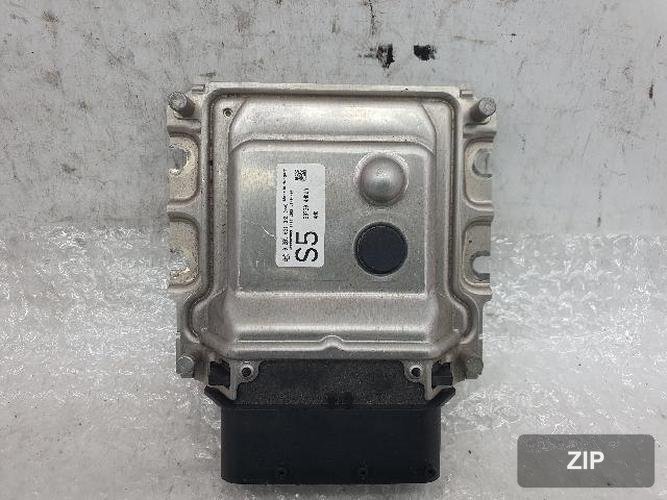 Infiniti Q50 2016 — блок управления двигателем ECU 237304HK0A
