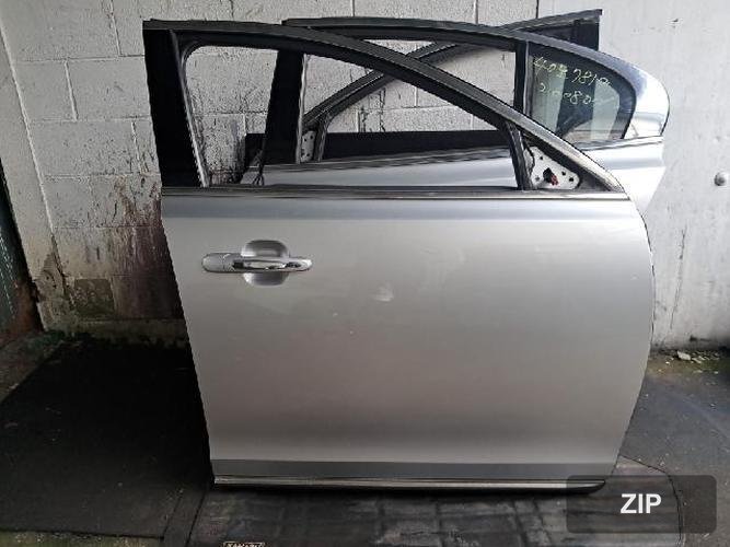 Ford MKS 2013 — передняя дверь правая