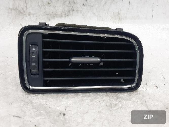 Volkswagen Jetta 2015 — воздуховод 5C6 819 704 B