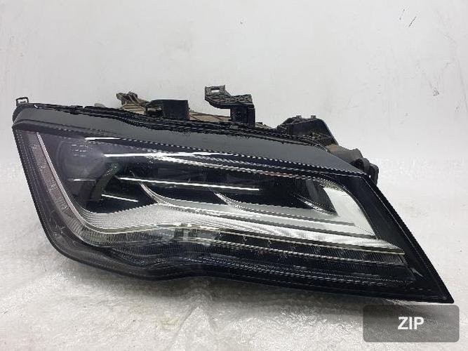 Audi A7 2012 — фара передняя правая