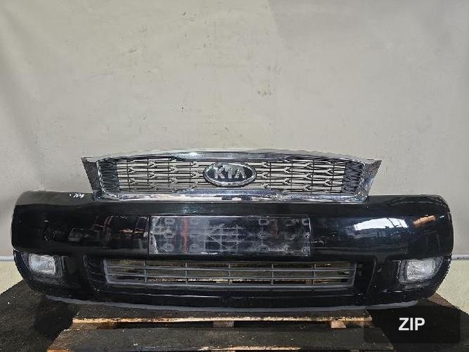 Kia Carnival 2010 — передний бампер