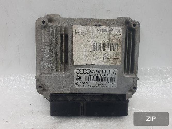 Audi A6 2013 — блок управления двигателем ECU 03L906018LB