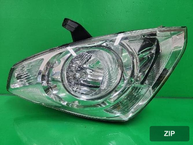 Hyundai Grand Starex 2014 — фара передняя правая 92102 4H0
