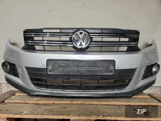 Volkswagen Tiguan 2016 — передний бампер