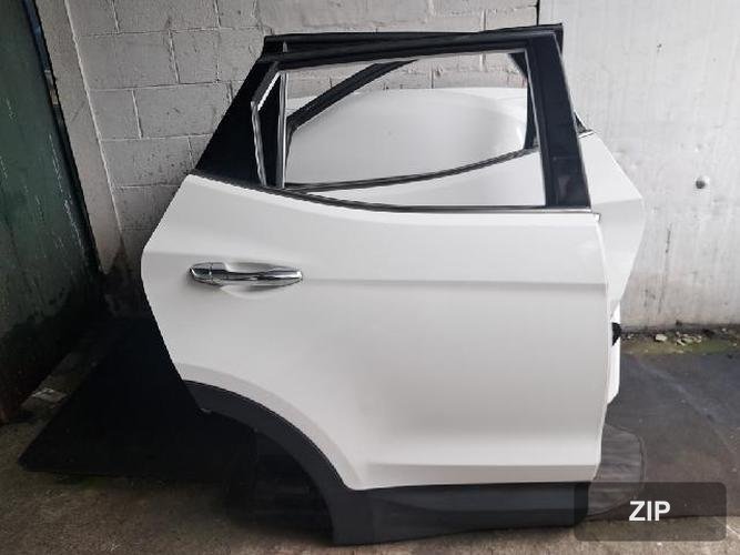 Hyundai Santa Fe 2014 — дверь задняя правая